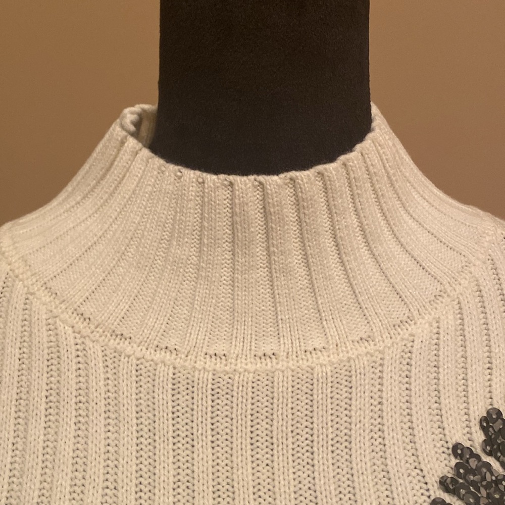 Sweater - Picture 3 of 5